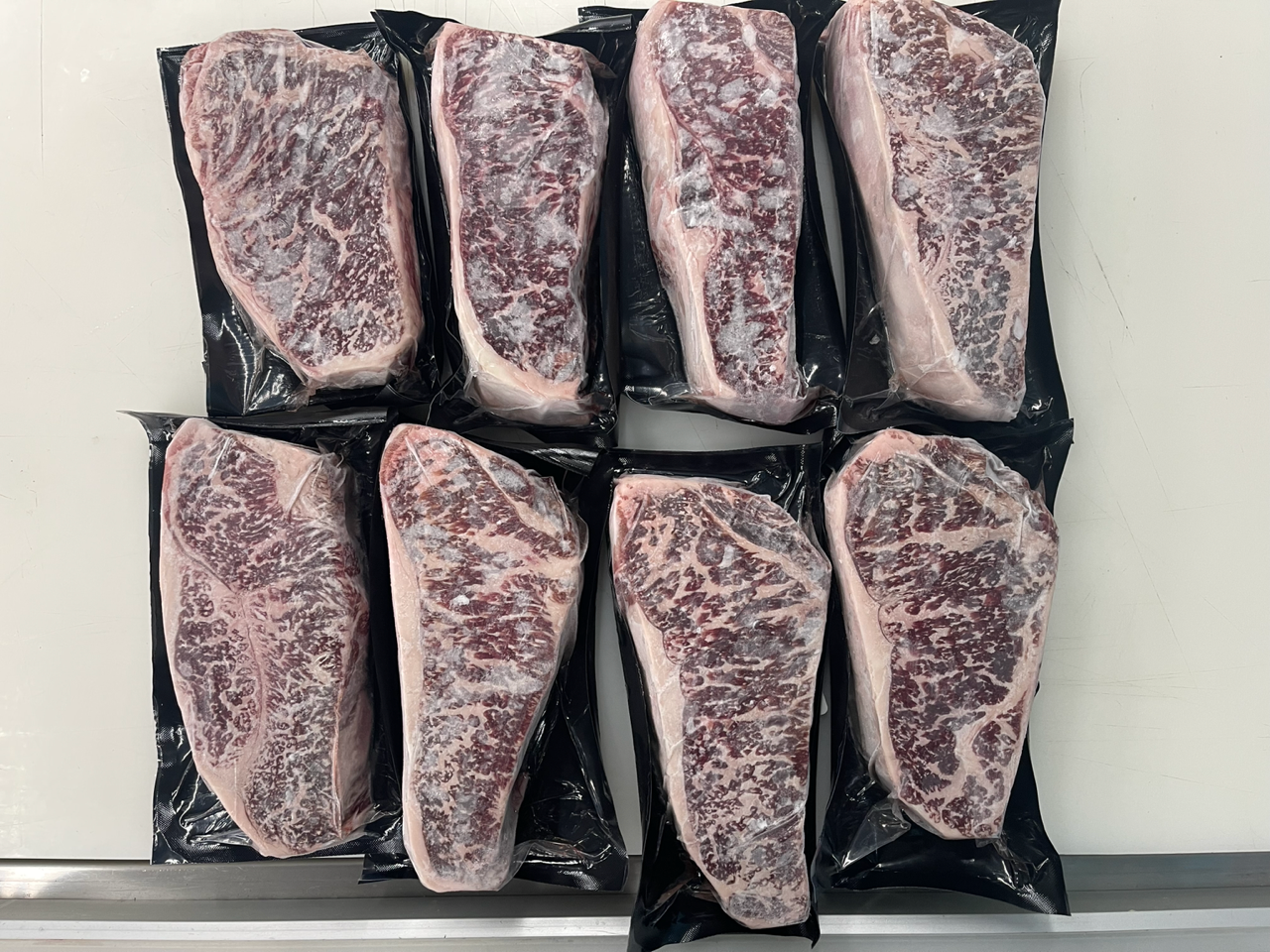 Australian Wagyu New York Strip | Eight 20 oz Steaks | BMS 8-10 | FedEx Overnight Included