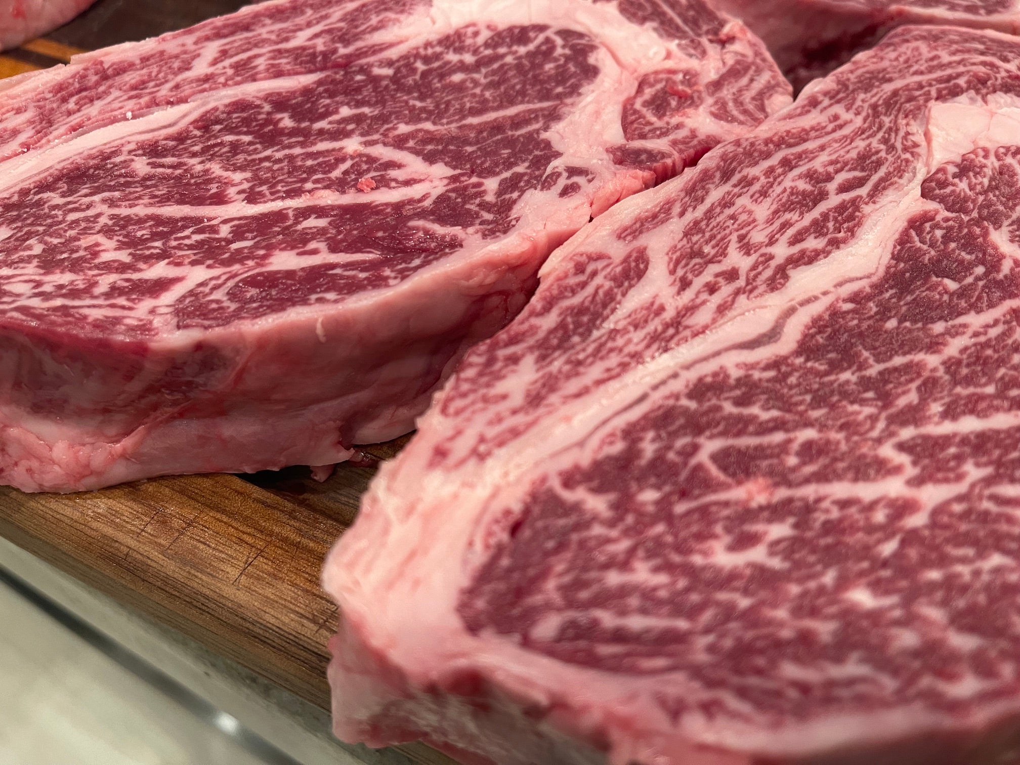 Australian Wagyu Ribeyes (8-10 bms) - 16 oz Steak - 6 pack - Free Shipping